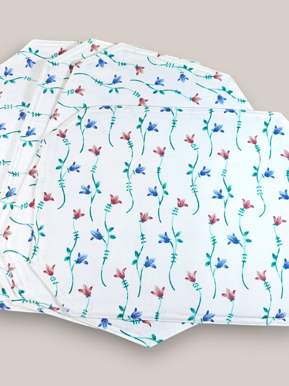 Savoir Vivre Portofino Blue Placemats Set of 4 Cloth Fabric White Floral Vintage